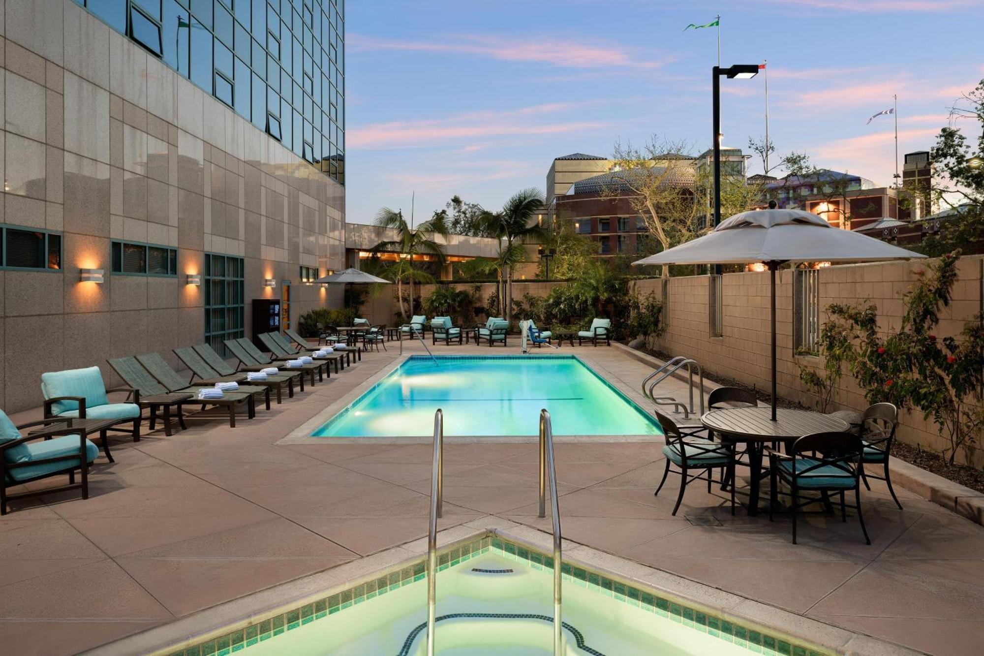 Sheraton Cerritos Buena Park Exterior photo