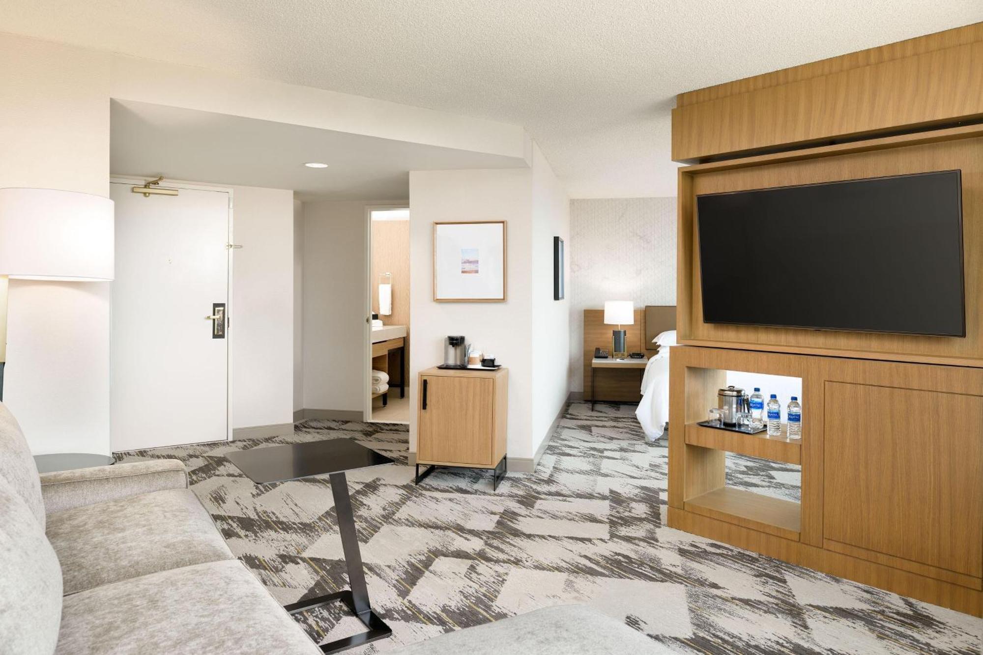 Sheraton Cerritos Buena Park Exterior photo