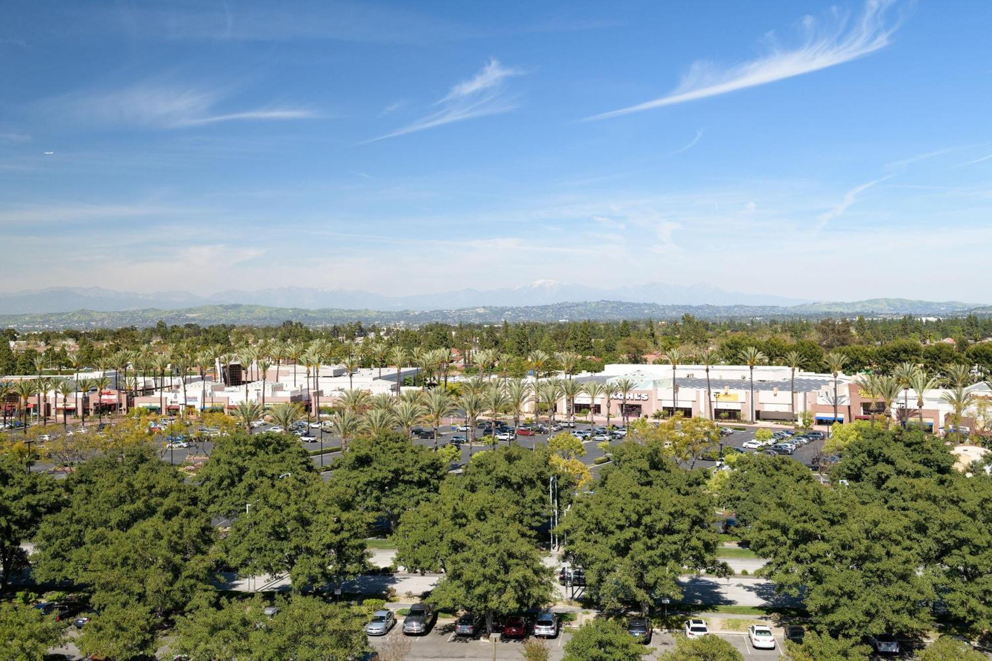 Sheraton Cerritos Buena Park Exterior photo
